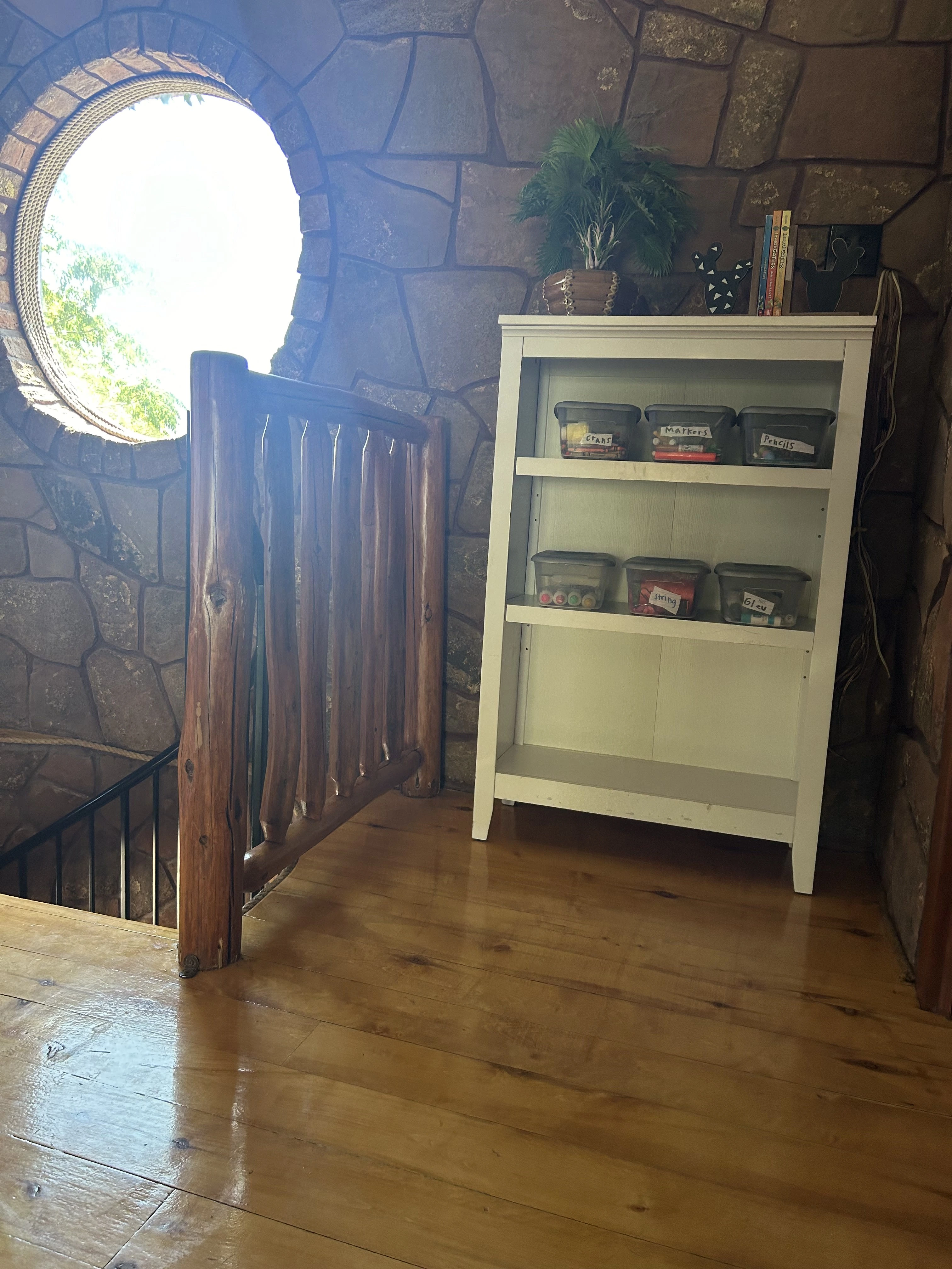Montessori outdoor education areas - nature-based learning spaces for children